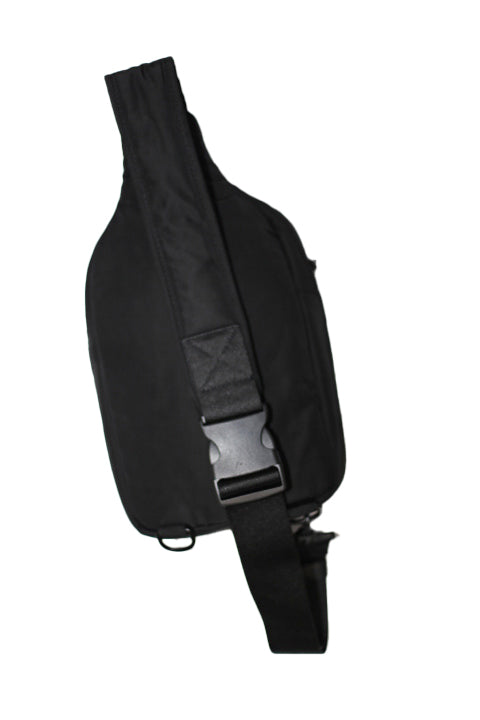 SHOULDER POUCH BAG - BLACK